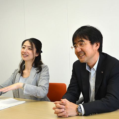 Atsushi Higashino (right) and Makiko Nakatani (left) from Glico Human Resources Division